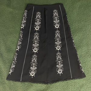 Embroidered a-line skirt